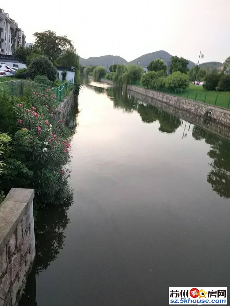 地铁口 天虹 旁 梅林新村 三房精装修 采光好 可上学有钥匙