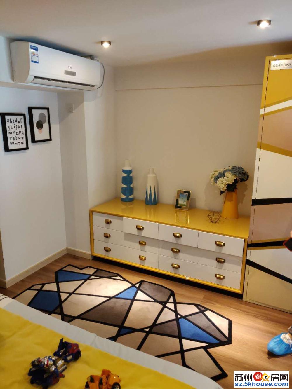 苏州园区 悦东公寓 豪华装修 新房复式公寓出售 调高4.49