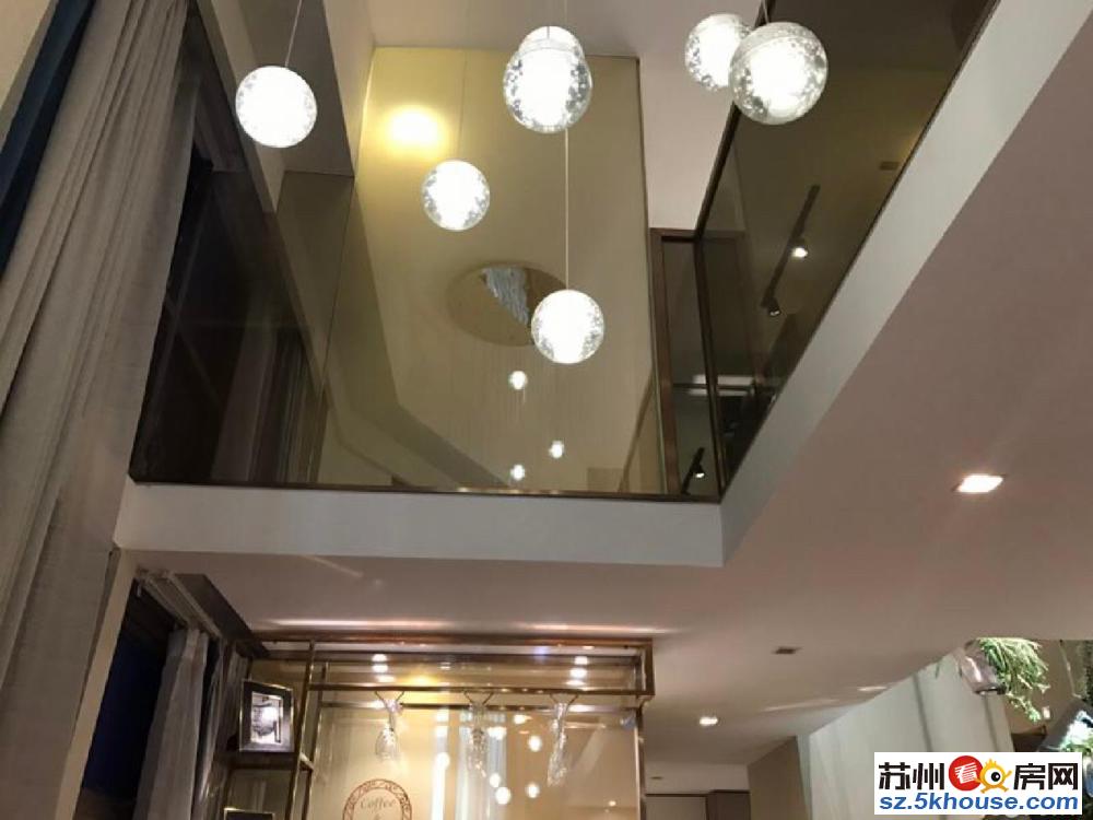 新上 克拉公馆 挑高4.5米 精装复式公寓 带中央空调