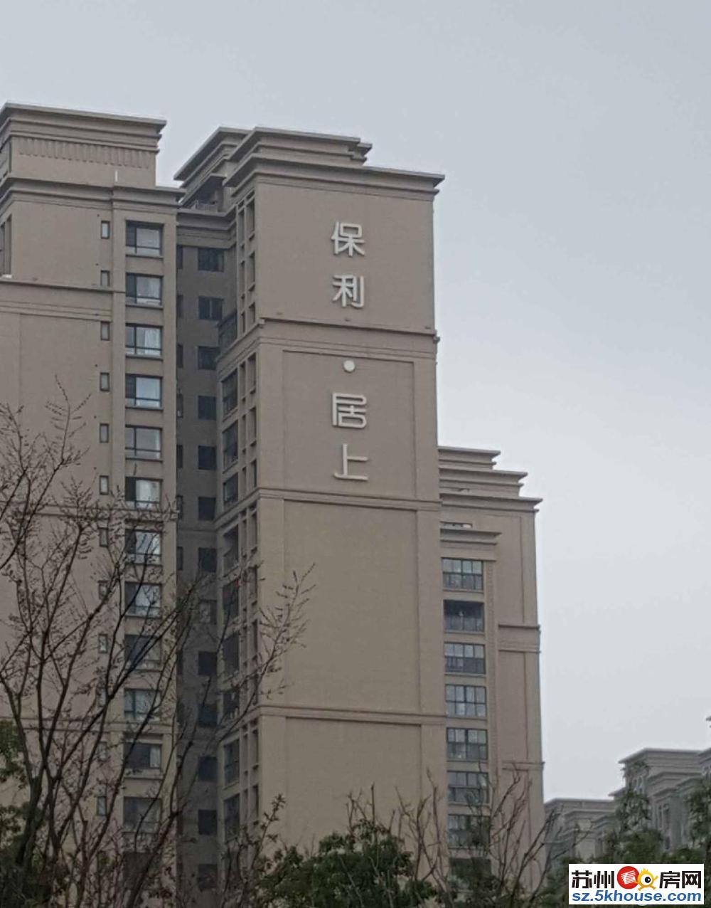 保利居上新上边户通透两房 尹山湖湖景 价格决对实惠 随时看房