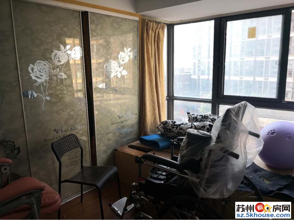 珠江新城豪华装修两房出售图片真实
