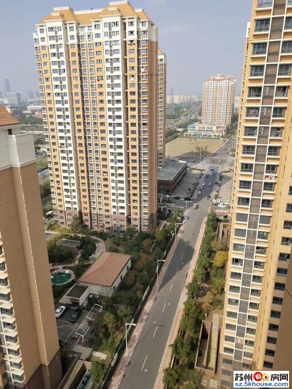 看过来  东方文荟苑精装单身公寓  靠近金谷路 创新园 腾飞