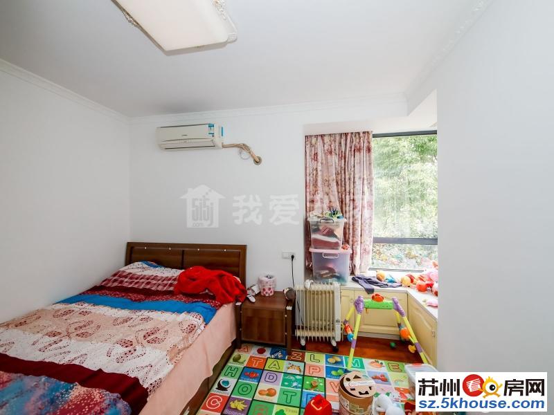 品牌婚装 双学未用东西全留 拎包入住省税 业主急卖价格好谈