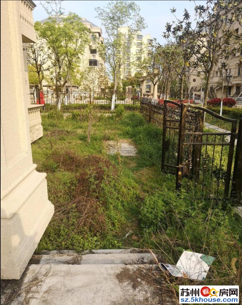 巴黎春天花园洋房  带地下室  赠送100平米花园