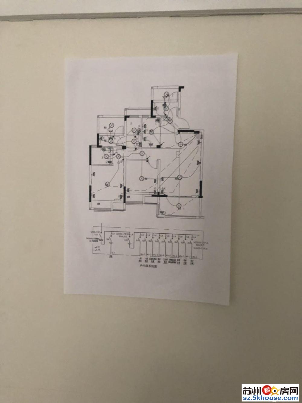 蓝湾仅有一套湖景房精装修3房业主换房诚售价格可谈