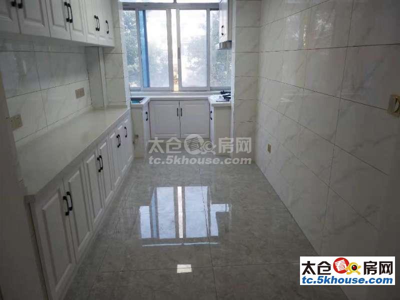上海西路小区  3室2厅2卫 精装修 的地段,住家舒适!,精装未住
