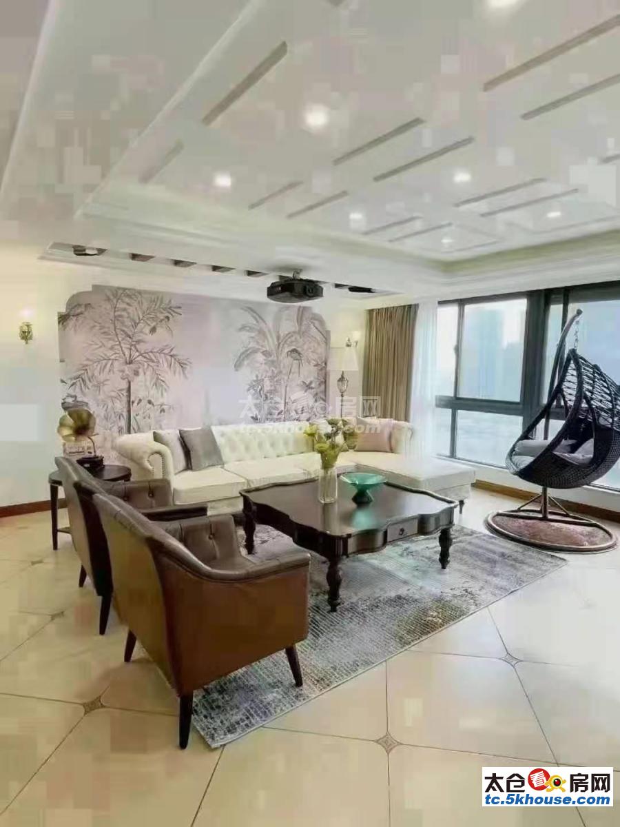 上海公馆一期250平 612万 4室2厅3卫 豪华装修 ,带地暖空调新风系统。