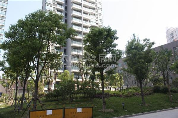 上海花园二期电梯房91平160万2室2厅2卫南北通透婚装修看房方便