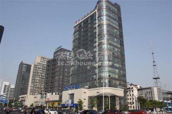 上海国际广场 1800元/月 1室1厅1卫 精装修 ,楼层佳,看房方便