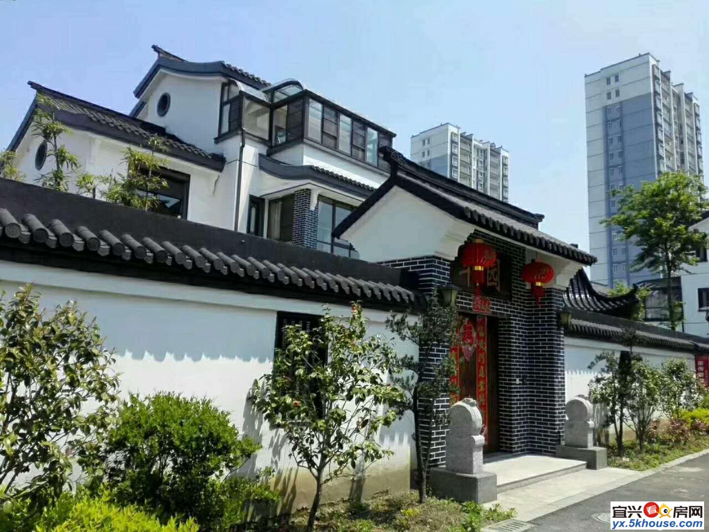 中式别墅 联排 独栋 央企现房 私家大院 亭台阁楼 百年名校