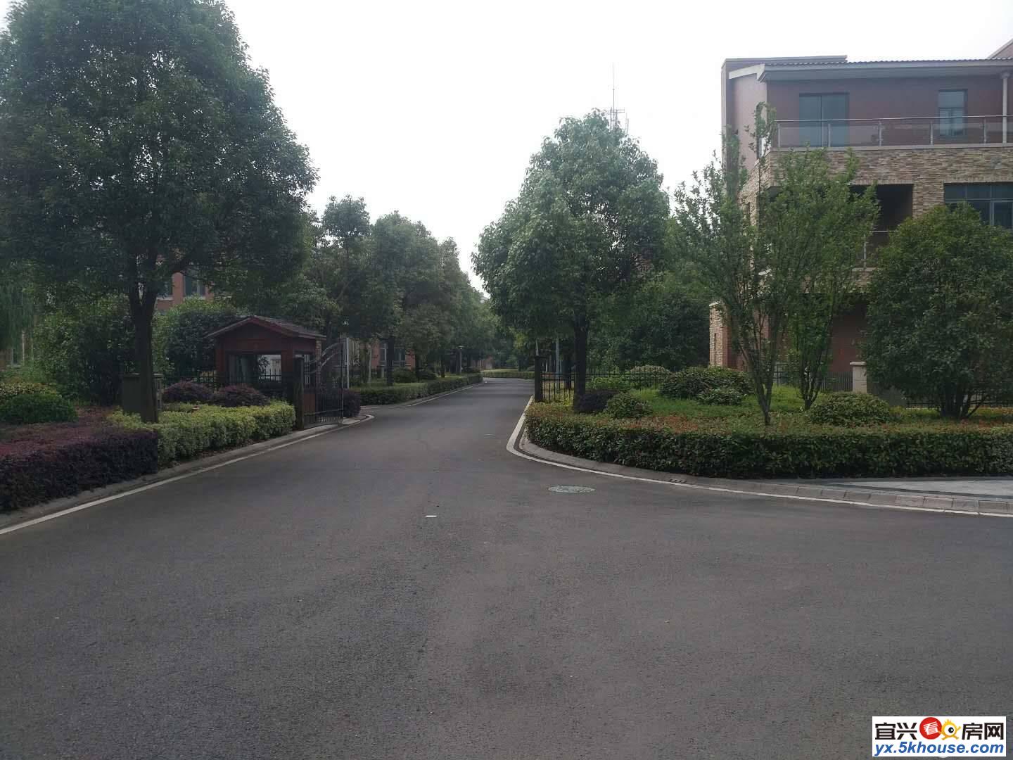 宜兴东锦家园 花园洋房 小区自带天 然湖泊 位于和桥教授之乡