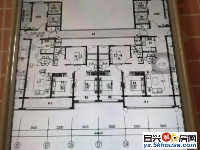 H835民主新村3楼75平方中档装修,自库1只,装修清爽