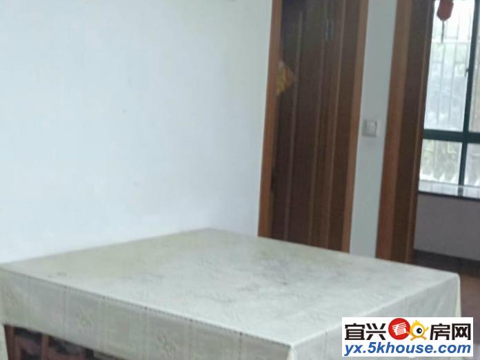 紫荆新村东风苑2楼,3室,空,热,冰箱,洗衣机,拎包入住