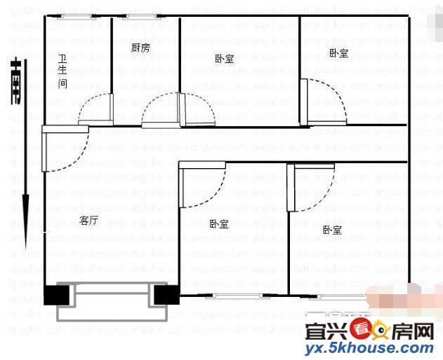 东虹新村,1楼带院子,有阳光房,两个卫生间,首次出租
