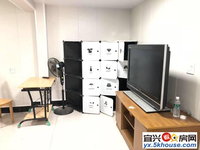 阳羡新苑精准修车库设施齐全靠近市中心每月700可拎包入住