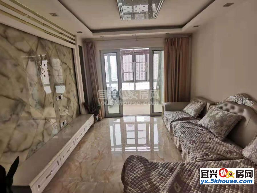 誉珑湖滨一期 17楼 92平 两室 开价3600元/月 包含一只车位 包物业