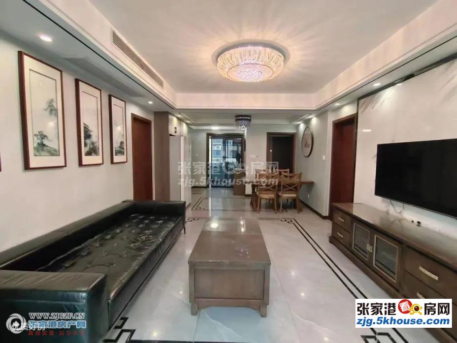 荣盛锦苑 5楼 112平方  豪华装修 三室二厅 163万元一口价