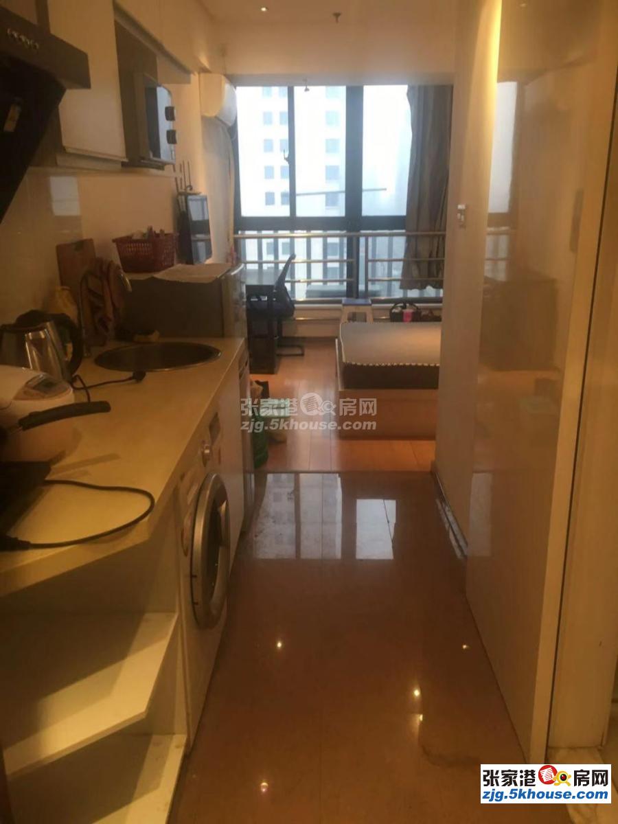 缇香广场单身公寓6楼34平18000元每年包物业拎包住