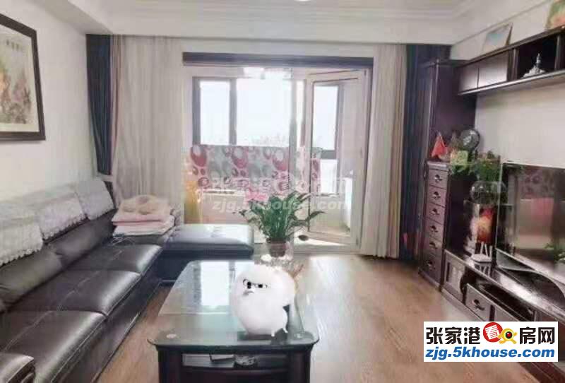 降价急卖 朗诗国泰城3楼136平加车位精装满二年360万