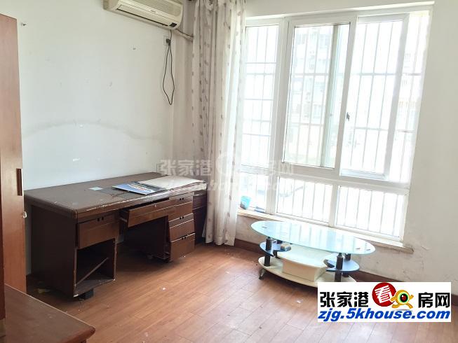 x东湖苑 中装3室,家具电器齐全非常干净随时看房