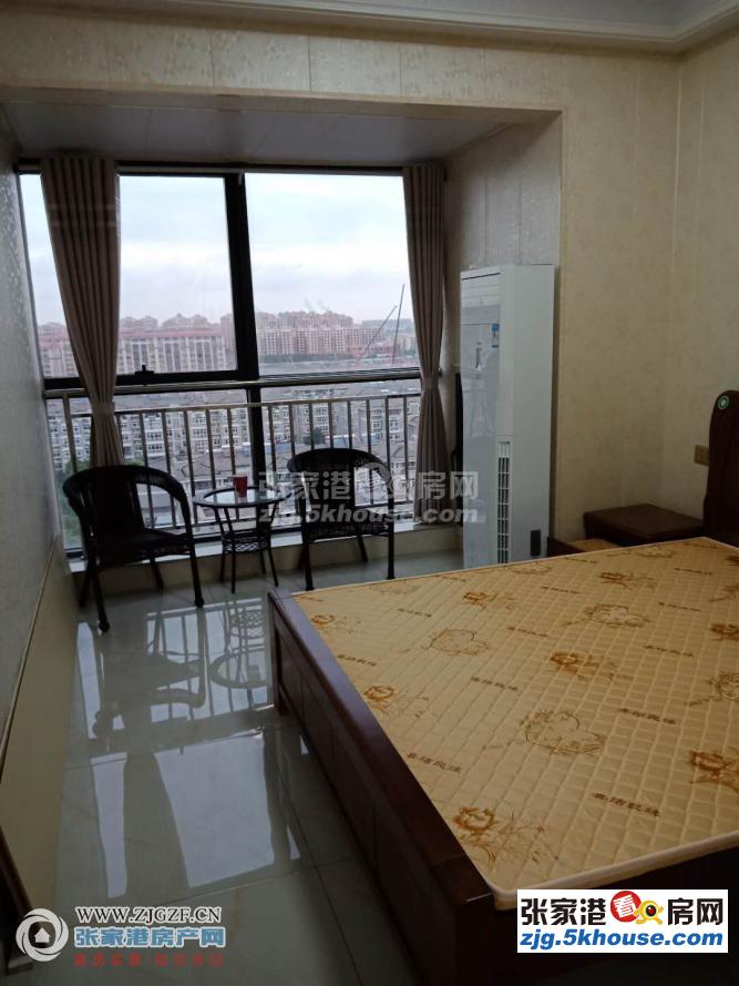 香港城天和公馆挑高小公寓两室一厅设施齐全月租2166元