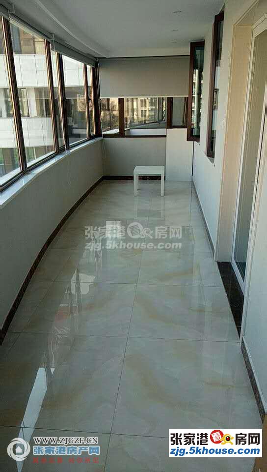 景江花园5楼70.93平方精致装修二室一厅46000元/年