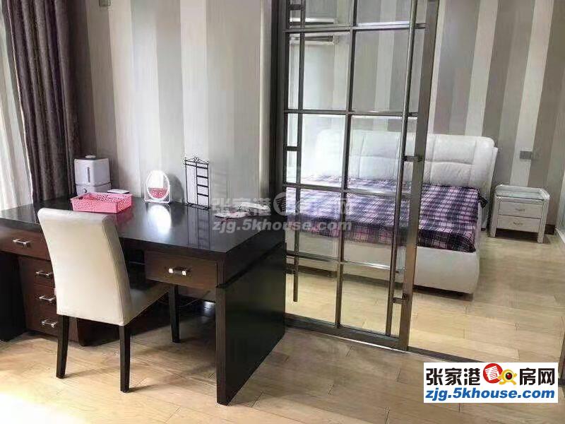 中联皇冠三期133.9平 295万 3室2厅2卫 精装修 ,南北通透 安静 看园景
