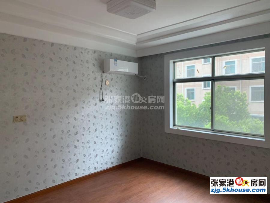 中港新村 83万 3室2厅1卫 精装修 低价出售,房主急售。