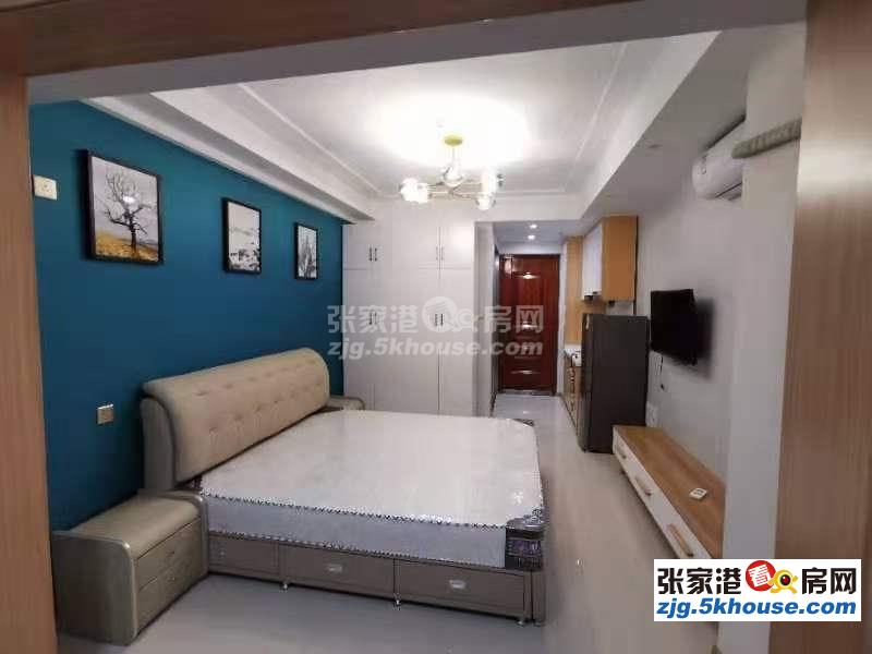 万达广场 2500元/月 1室1厅1卫, 精装,家电齐全,拎包入住,看房有钥匙