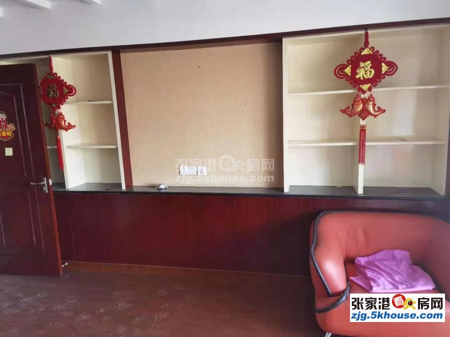塘桥北京路 4楼 三室两厅 一年2.2万 价格可谈