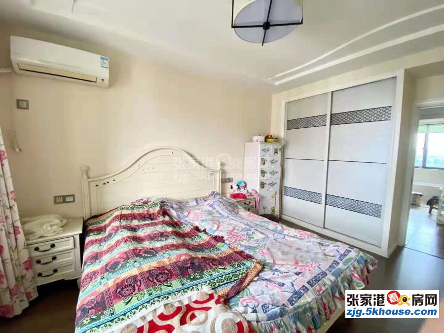 锦绣花苑 3500元/月 3室2厅2卫精装修 ,家具电器齐全非常干净