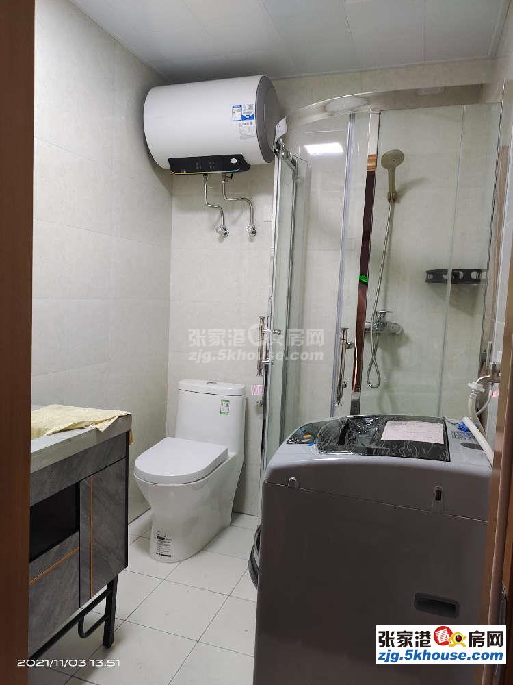 聚龙新村2楼单室套带独立卫生间1.3万/年,看房方便