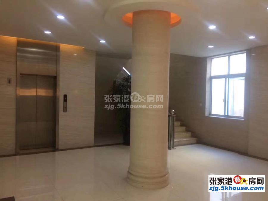 塘市办公楼 电梯4楼 530平 办公装修 中央空调 年租金12.5万。