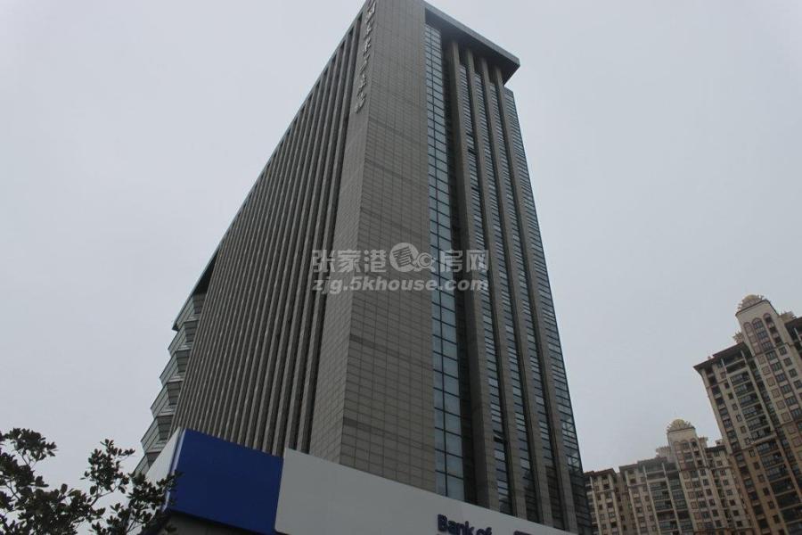国泰东方广场 4楼 152平 办公装修 家具齐全 68000一年